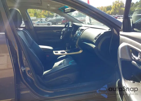 2015 Nissan Altima 2.5 Sl z USA, uszkodzony, nr VIN 1N4AL3AP2FN922683